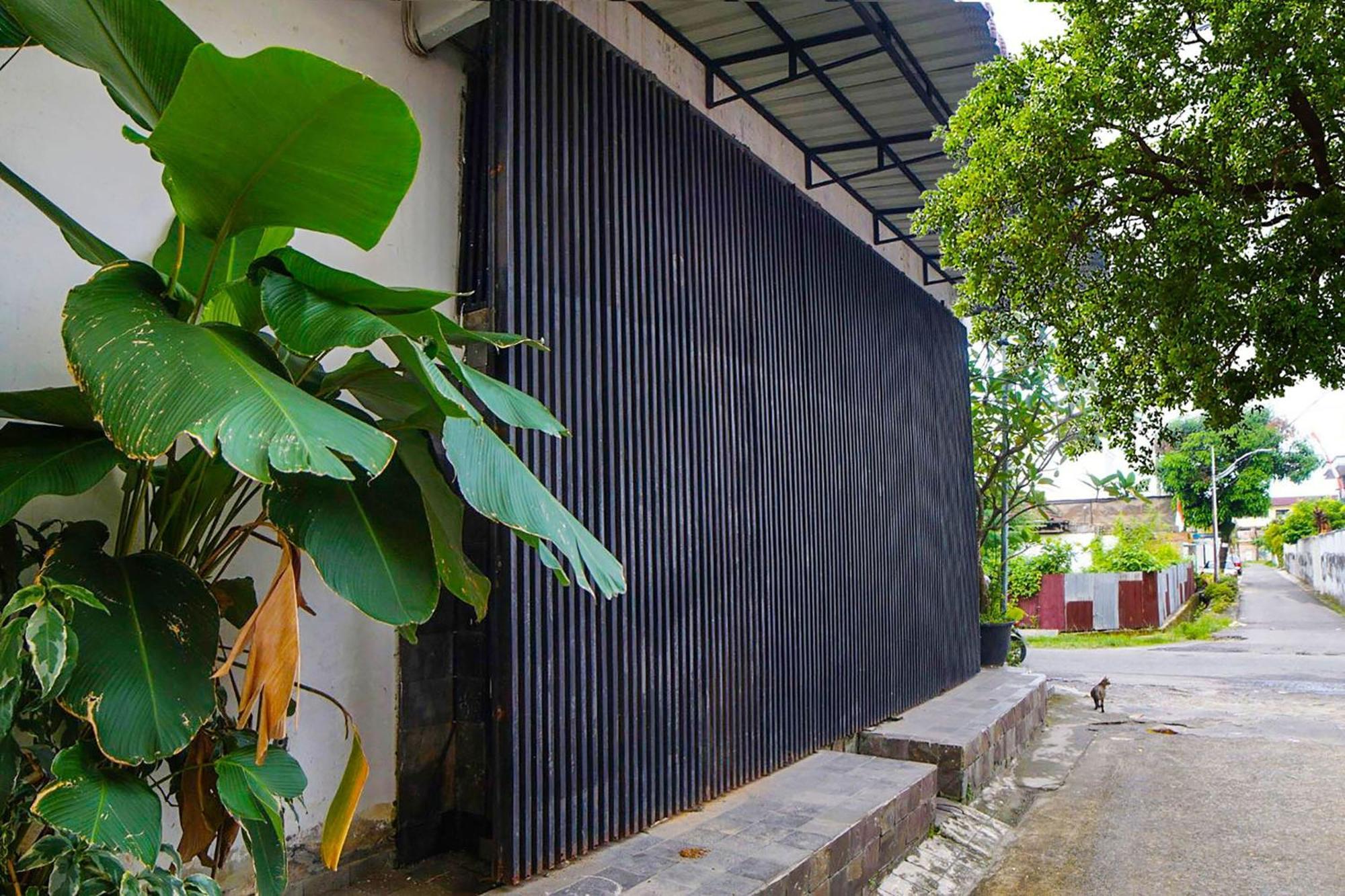 Super Oyo 91627 Wika Wiki Homestay Medan Buitenkant foto