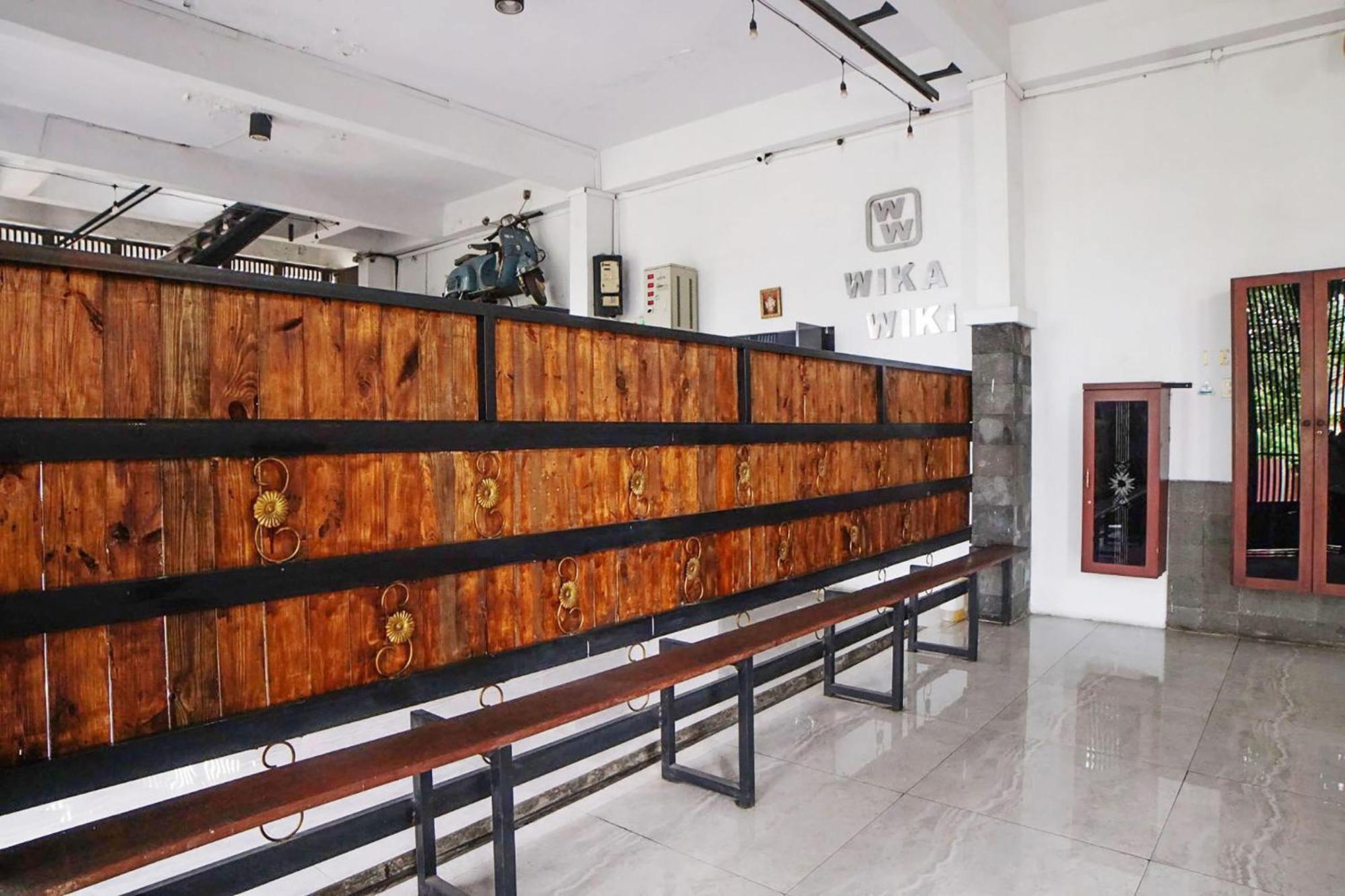 Super Oyo 91627 Wika Wiki Homestay Medan Buitenkant foto